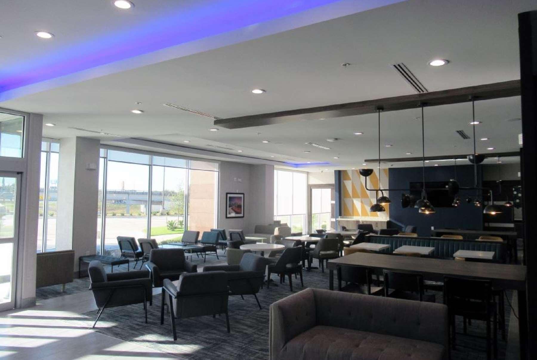 La Quinta Inn & Suites By Wyndham Dallas/Fairpark Екстер'єр фото